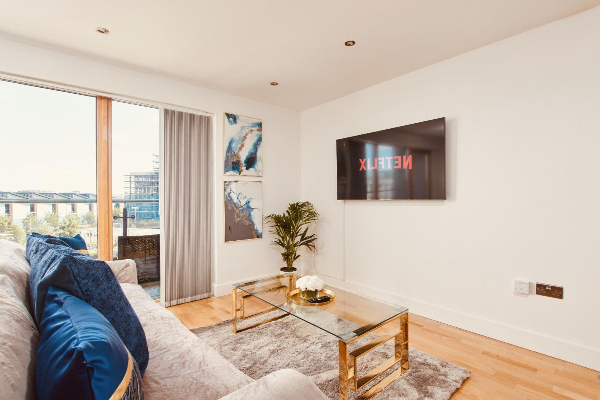 King Deluxe City Apt Large Space& Free Parking! No Balcony Лідс Екстер'єр фото